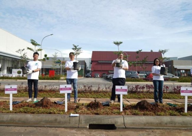 EASTVARA dan AEON Indonesia Gelar Penanaman Pohon Bersama di BSD City
