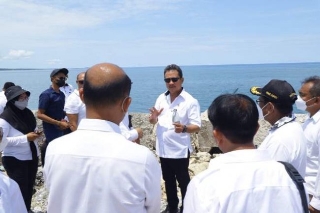 Menteri Trenggono Nilai SKPT Rote Ndao Berpotensi Sebagai Lokasi Wisata Kuliner Ikan