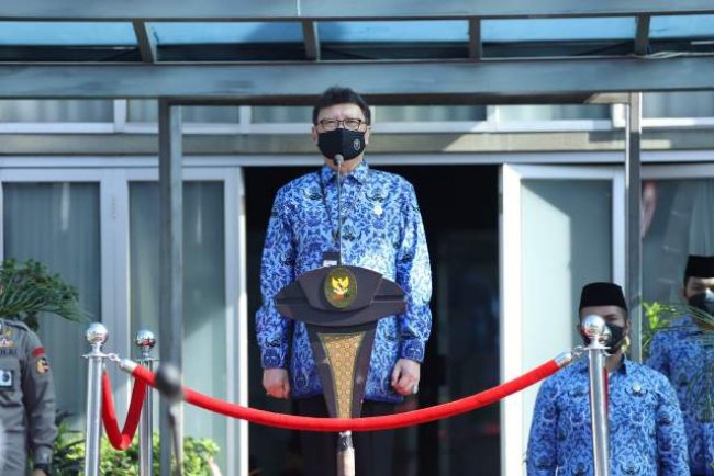 Hari Pertama Kerja Tahun 2022, Menteri Tjahjo Minta ASN Kobarkan Optimisme