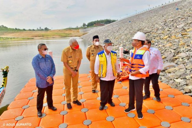 Diresmikan Diawal 2022, Presiden Joko Widodo: Bendungan Randugunting Sediakan Air untuk Daerah Kering di Blora, Pati, dan Rembang