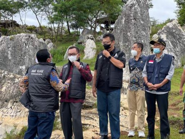 Desa Digital Permudah Pengembangan Ekonomi Desa