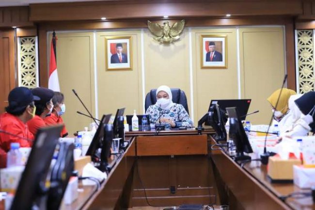 Terima Audiensi Pimpinan Serikat Pekerja, Menaker: Permenaker 2/2022 akan Direvisi