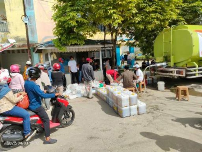 17 Juta Liter Minyak Goreng disalurkan ID FOOD ke Pasar Rakyat