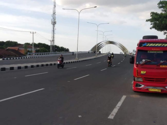 Diresmikan Gubernur Banten, Akses Mobilitas Masyarakat di Jembatan Aria Wangsakara Menjadi Lancar