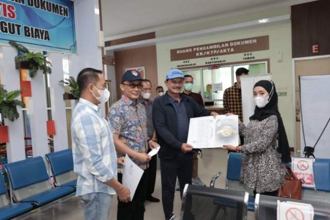 Dirjen Zudan Apresiasi Layanan Dukcapil Kota Madiun Yang Buka di Hari Lebaran