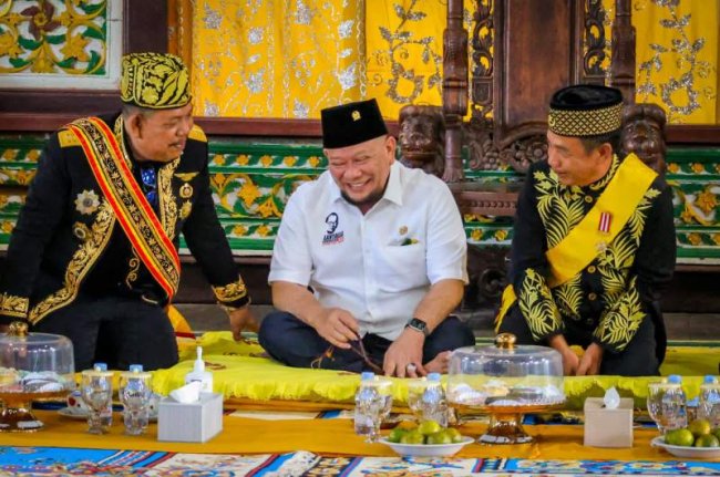 Ketua DPD RI Diminta Bantu Perjuangkan Berdirinya Kabupaten Tayan
