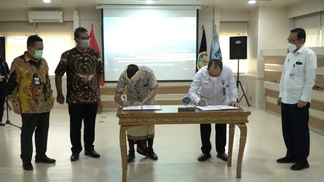 Perjanjian Konsesi Pengelolaan Alur Pelayaran Ambang Sungai Barito Ditandatangi