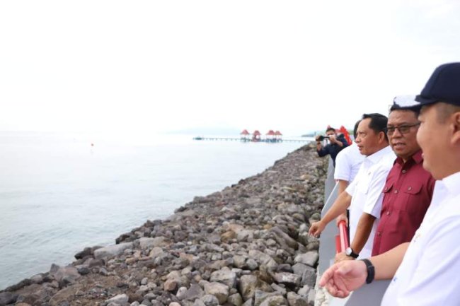 Jelang Acara Puncak Sail Tidore 2022, Mendagri Tinjau Persiapan di Pantai Tugulufa