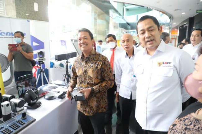 Menteri Trenggono Pastikan PBJ KKP Utamakan Produk Dalam Negeri