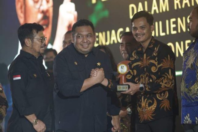 Mentan SYL Launching BABE BUN dan Deklarasi Makassar: Menjaga Resiliensi Perkebunan Indonesia
