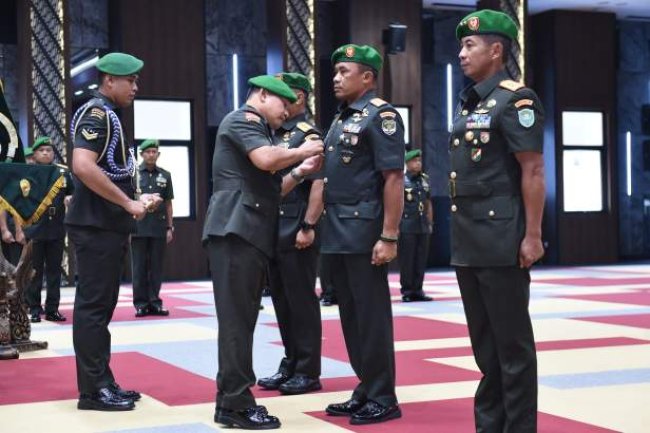 Kasad Jenderal TNI Dudung Pimpin Sertijab Dua Pejabat Pangdam