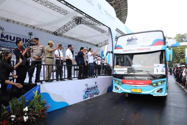 Mudik Bersama BUMN 2023: Telkom Fasilitasi Lebih Dari 2.700 Pemudik ke Kota Tujuan di Pulau Jawa dan Sumatera