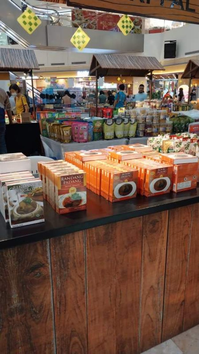 Makanan Minang Makin Mendunia, BRI Bawa UMKM Restu Mande ke Pameran Trade Mission Singapore 2023