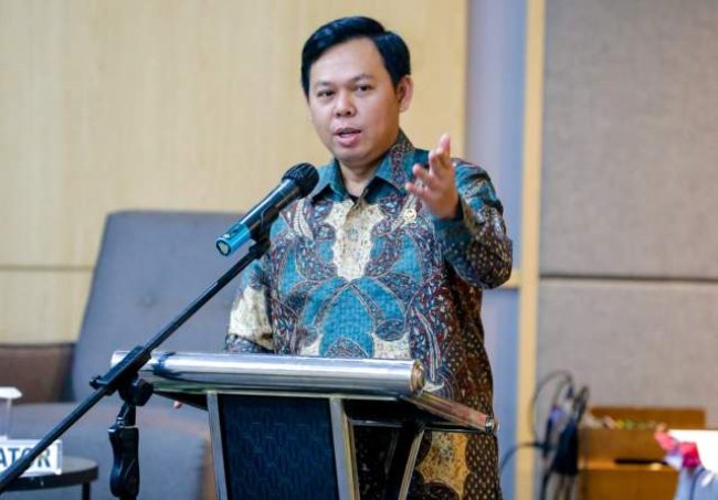 Agar Fokus, Sultan Sarankan Erick Thohir Lepas Salah Satu Jabatan Menteri BUMN atau Ketum PSSI 