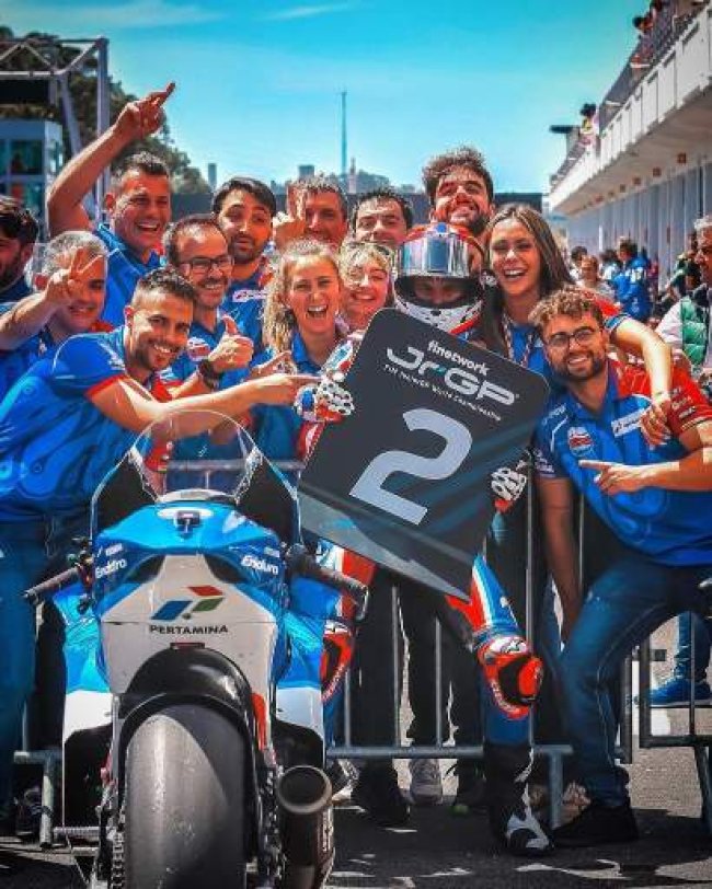 Lagi! Pertamina Mandalika SAG Racing Team Naik Podium di Moto2 Portugal!