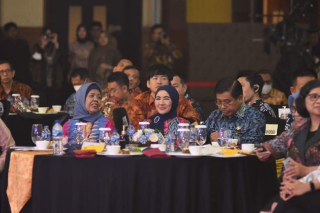 Dirut Pertamina Nicke Widyawati Dinobatkan Sebagai Perempuan Indonesia Pendorong Inovasi