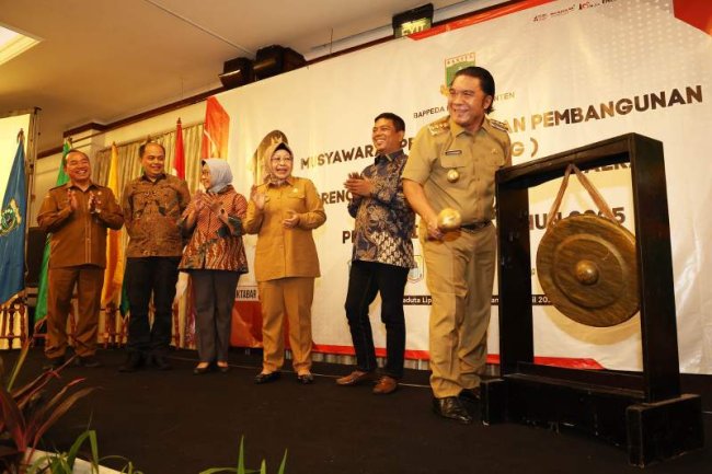 Pj Gubernur Banten Al Muktabar :  RKPD Provinsi Banten Tahun 2025 Fokuskan Pembangunan SDM dan Infrastruktur