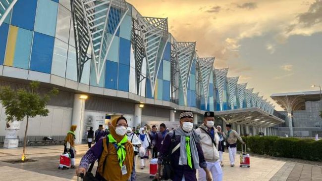 Bertahap, Jemaah Haji Diberangkatkan dari Madinah ke Makkah untuk Umrah Wajib