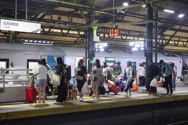 Long Weekend Waisak, KAI Operasikan 20 KA Tambahan