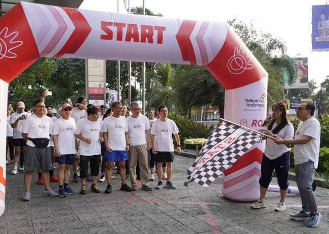 Telkom Gelar Fun Run Road to Digiland Run 2024 di Semarang