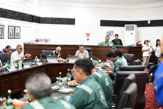Menteri ESDM Kunjungi Badak LNG, Bahas Reaktivasi Kilang