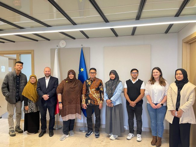 DOKAR 2024 : Departrmen PPHI FISIP UB Inisiasi Kerjasama dengan University of Warsawa