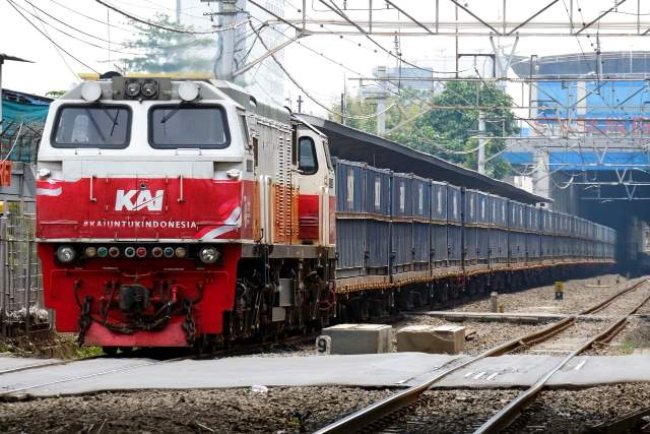 KAI Daop 1 Jakarta Catat Kinerja Positif Pada KA Angkutan Penumpang Maupun KA Angkutan Barang