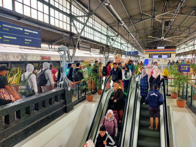 Yuuk Buruan Pesan Tiket Kereta Api, Keberangkatan dari Gambir dan Pasar Senen Masih Tersedia 400 Ribuan Tempat Duduk Loh