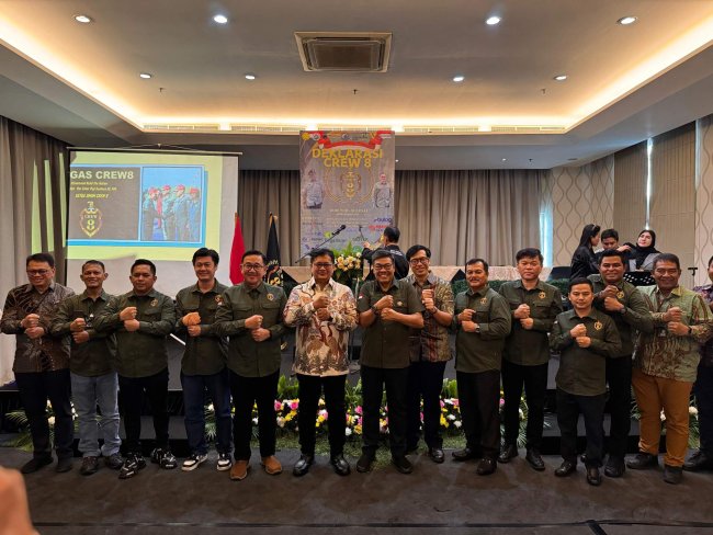 Kukuhkan Crew 8 Sebagai Satgas Ketahanan Pangan, Wamen Viva Yoga Ajak Generasi Muda Tekuni Dunia Pertanian