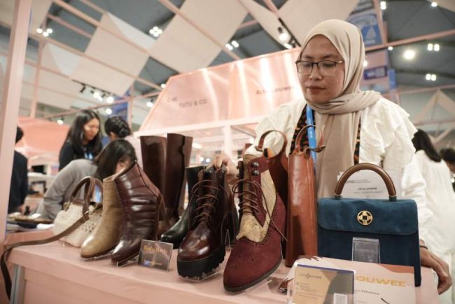 Berkat Dukungan Pemberdayaan BRI, Usaha Sepatu Lokal Asal Malang Sukses Go Global Ekspor ke 8 Negara