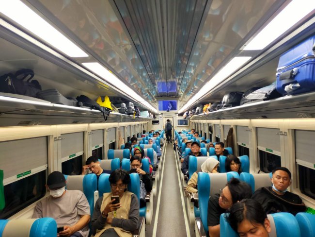 Kereta Api Batavia Menjadi Solusi Perjalanan Aman, Nyaman dan Berkesan  dari Jakarta – Solo