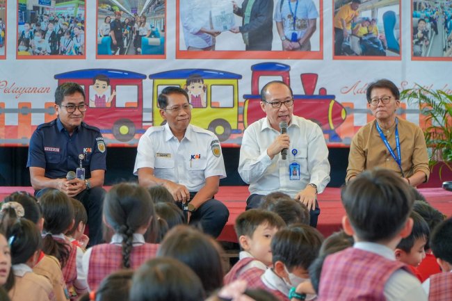 PT KAI (Persero) Perkuat Hubungan dengan BPK Penabur Gading Serpong