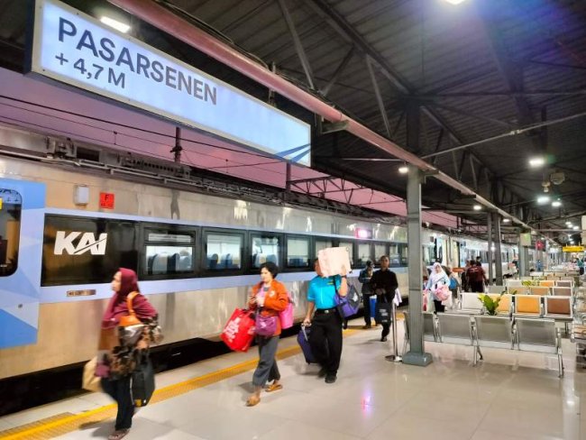 Lebih dari 1,4 Juta Tiket KA Terjual! Ini 10 Rute Favorit Mudik Lebaran 2025