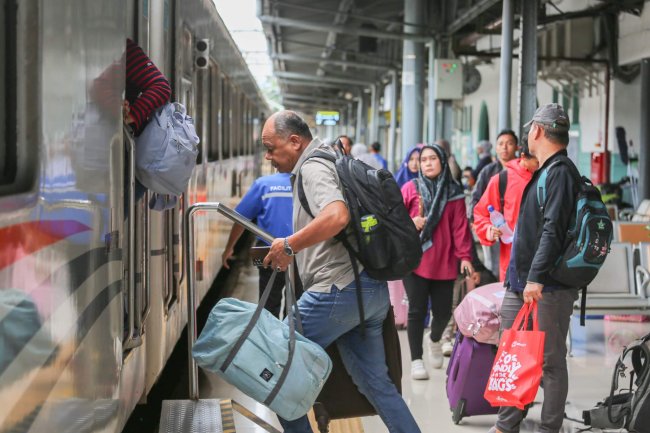 KAI Daop 1 Jakarta Catat Penjualan Lebih dari 441 Ribu Tiket Lebaran