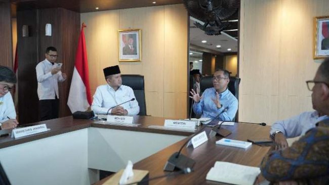 Mentrans Temui Mendikti Saintek, Bahas Program Dapur SDM Unggul 'Transmigrasi Patriot’