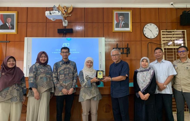 Dosen dan Mahasiswa FIB UI Selenggarakan Lokakarya Literasi AI bagi Para Guru SMAN 1 Depok