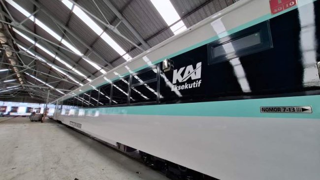 Kereta Eksekutif New Generation Modifikasi Resmi Beroperasi di KA Madiun Jaya