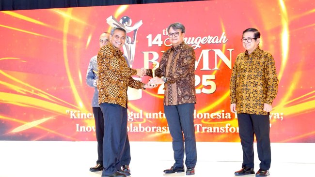 Pelita Air Raih Penghargaan Strategi Pertumbuhan Perusahaan Terbaik dan Best CEO in Business Rejuvenation Award di Anugerah BUMN 2025
