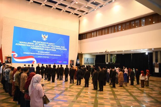 Mendikdasmen: Pelantikan Pejabat Bukan Sekadar Formalitas Melainkan Amanah Pencerdasan Kehidupan Bangsa