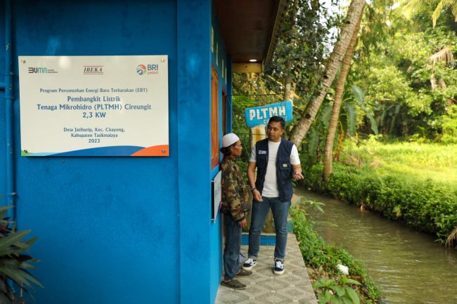 Dukung Pemberdayaan Desa Berkelanjutan, BRI Peduli Beri Bantuan Pembangkit Listrik Tenaga Mikro Hidro di Desa BRILiaN Jatihurip