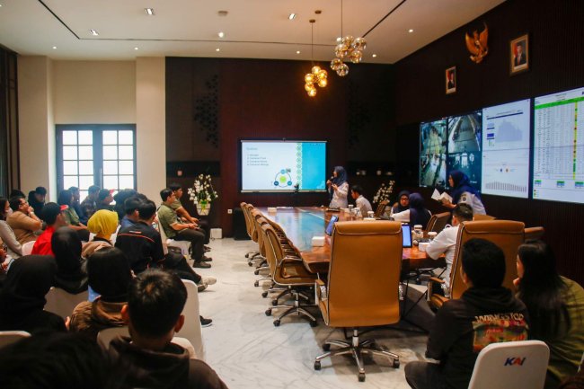 KAI Daop 1 Jakarta Gandeng Puskesmas untuk Tingkatkan Kapasitas Penjamah Makanan di Lingkungan Stasiun
