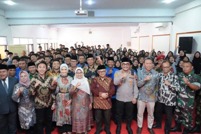 Mendikdasmen: Identitas Nasional adalah Bekal Utama Jadi Warga Dunia