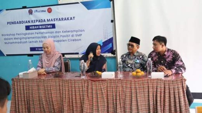 Wujudkan Pendidikan Berkualitas, Tim Dosen UMC Lakukan Abdimas di SMP Muhammadiyah Lemah Abang Cirebon Wujudkan Pendidikan Berkualitas, Tim Dosen UMC Lakukan Abdimas di SMP Muhammadiyah Lemah Abang Cirebon