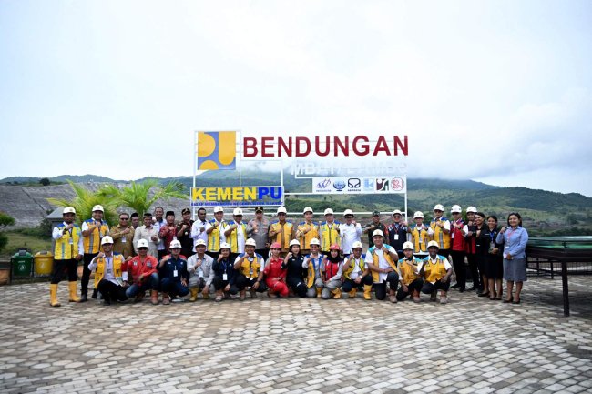 Wapres Kunjungi Bendungan Mbay Garapan Waskita Karya, Dirancang Sebagai Pusat Pertumbuhan Ekonomi Baru Wapres Kunjungi Bendungan Mbay Garapan Waskita Karya, Dirancang Sebagai Pusat Pertumbuhan Ekonomi Baru