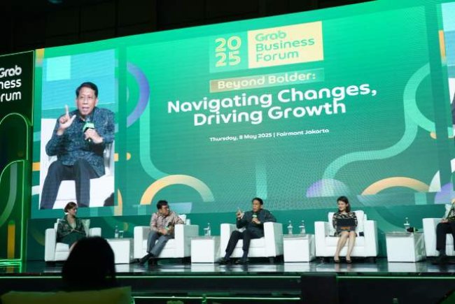 Dirut KAI: Adaptif, Solutif, dan Kolaboratif Jadi Kunci Navigasi Perubahan Bisnis Dirut KAI: Adaptif, Solutif, dan Kolaboratif Jadi Kunci Navigasi Perubahan Bisnis