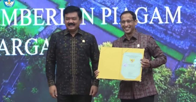 Kemendikbudristek Resmi Terima Sertifikat Hak Pakai Tanah Candi Borobudur
