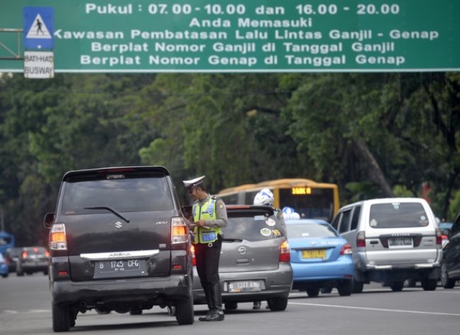 Tilang Gage Rp 500 Ribu, Orang Tajir Bodetabek Parno Bawa Mobil ke Jakarta