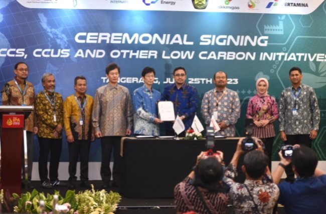 Pertamina Jajaki Potensi Kerja Sama Riset, Pengembangan, dan Implementasi Pengurangan Emisi Karbon