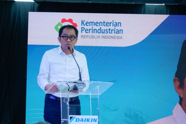 Wamenperin Apresiasi Beroperasinya Pabrik Full-Scale AC DAIKIN