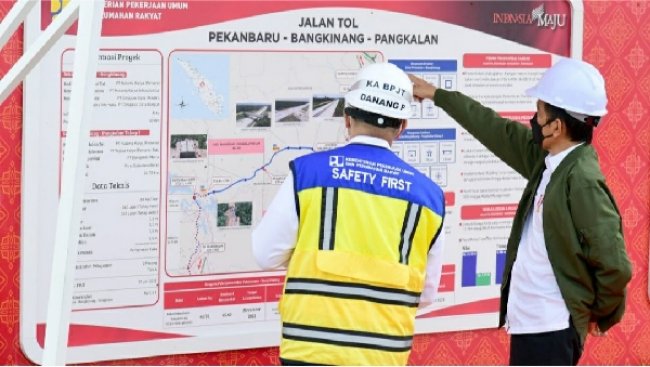 Presiden Jokowi Kunjungi Pembangunan Tol Pekanbaru-Bangkinang 